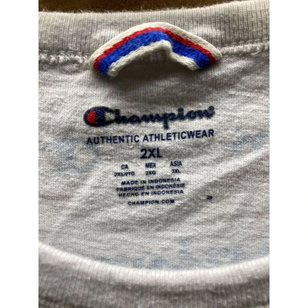 Champion Logo T-Shirt Size 2XL - Picture 2 of 4
